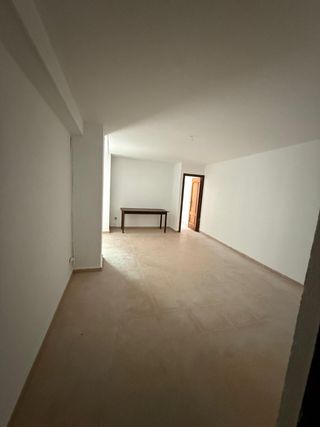 URGE Un local cerca del Mar