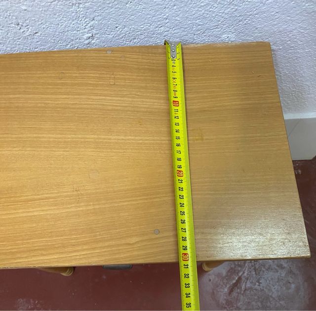 Mesita de noche de madera vintage