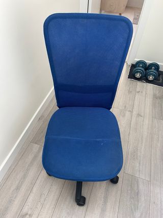 Silla de escritorio azul y negra