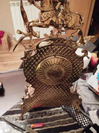 Reloj de sobremesa bronce antiguo no hago envios