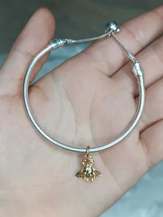 Charm Pandora  de plata baño en oro