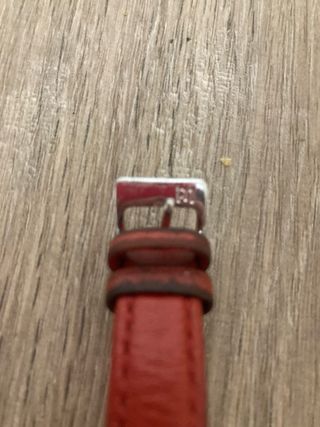 Reloj Seiko Dorado y Rojo