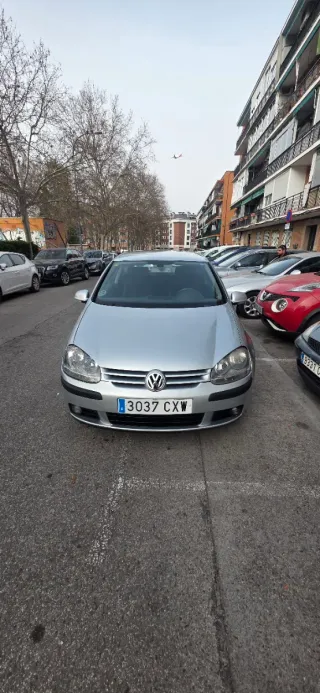 Volkswagen Golf 2004