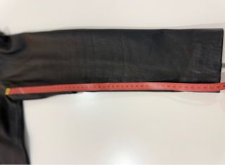 Chaqueta de cuero negra