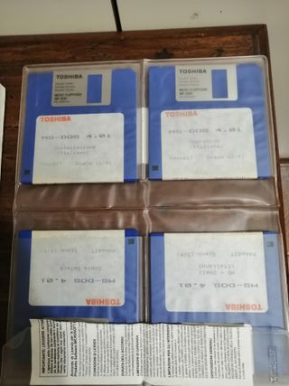 Manuale MS-DOS 4.01 + OS 4.01 Floppy