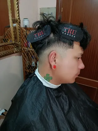 Corte caballero