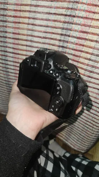 Kit Cámara Nikon D5600 18-55 VR + Flash *LEER*