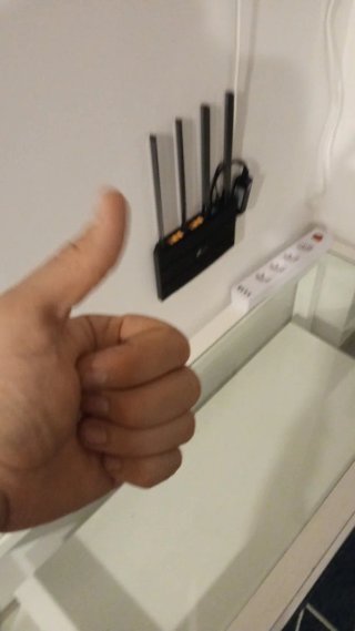 Manitas: Persianas, Fontanería y Electricidad.