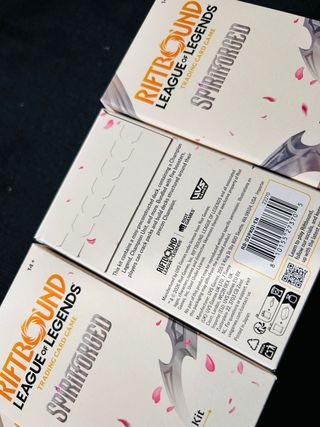 Caja presentación Spiritforged (Riftbound)