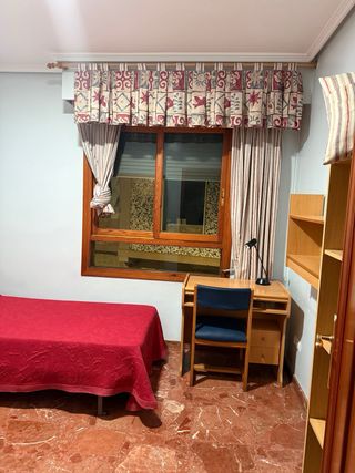 HABITACION SOLO PARA MUJER ALQUILER SILLA,Vlc