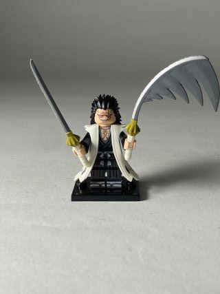 Kenpachi Zaraki - Figurine Type Lego Bleach 3