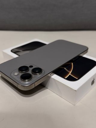 iPhone 16 Pro Max 256 GB - Natural Titanium