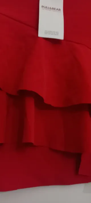 Falda roja volantes Pull&Bear