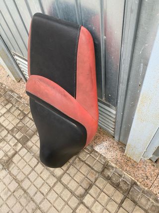 Asiento Gilera Nexus 500 Negro/Rojo