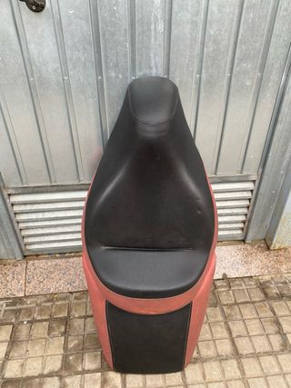 Asiento Gilera Nexus 500 Negro/Rojo
