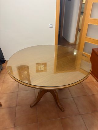 Mesa redonda extensible (153cm)madera y cristal