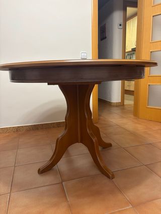 Mesa redonda extensible (153cm)madera y cristal