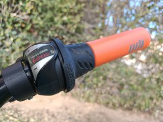 COMO NUEVA Megamo 20" Air Bici infantil 6v Shimano