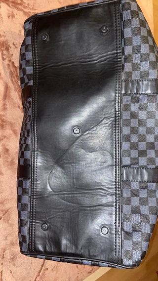 Keepall LOUIS VUITTON en el icónico Damier Negro