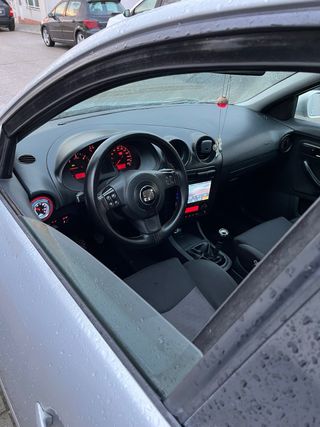 seat ibiza 6L se escuchan ofertas