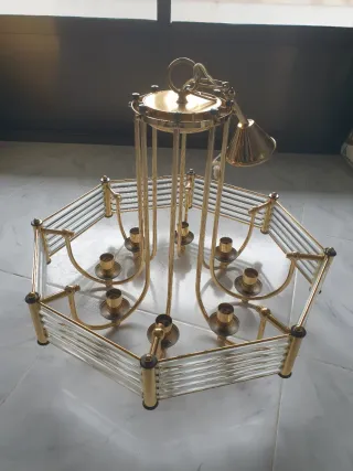 Lámpara colgante dorada y cristal