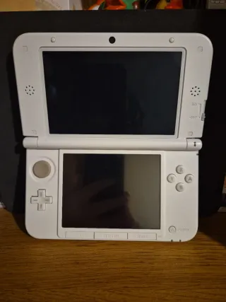 Nintendo 3DS XL Edición Yoshi Verde