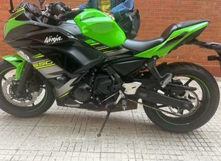 Kawasaki Ninja 650 Negra y Verde