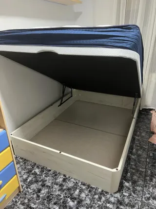 Canapé abatible y colchón