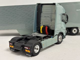 Volvo FH540 escala 1/50