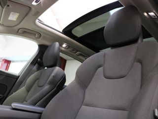 Volvo XC60 B4 D Momentum Pro Auto 145 kW (197 CV)