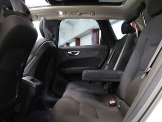 Volvo XC60 B4 D Momentum Pro Auto 145 kW (197 CV)