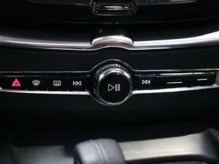 Volvo XC60 B4 D Momentum Pro Auto 145 kW (197 CV)