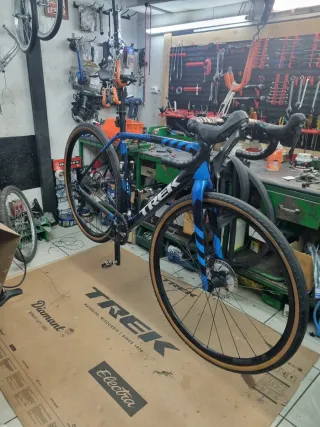 Trek Boone Gravel Azul
