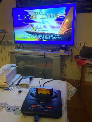 Sega Mega Drive II + 8 giochi - Lotto Retro