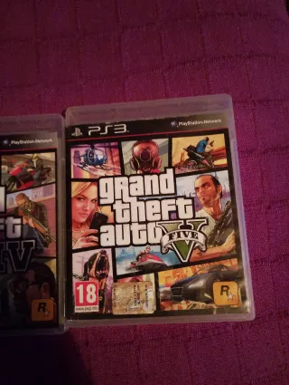Juegos PS3 Grand Theft Auto IV y V