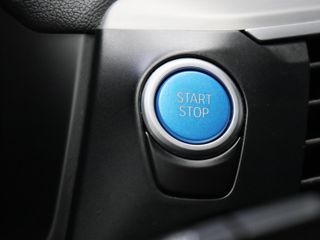 BMW iX3 80 kWh 210 kW (286 CV)