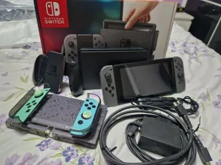 Nintendo Switch Gris + juego ¡Como nueva!