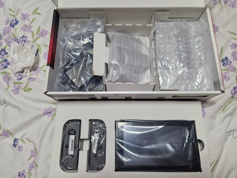 Nintendo Switch Gris + juego ¡Como nueva! afbeelding 4