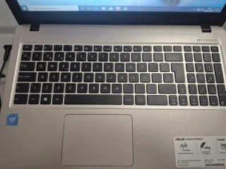 Portátil ASUS Negro Casi Nuevo