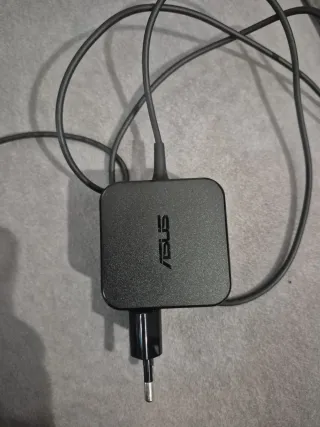 Portátil ASUS Negro Casi Nuevo