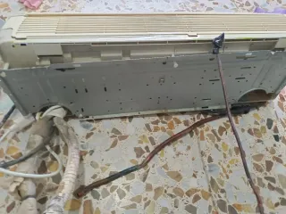 Aire Acondicionado Fujitsu (necesita recarga)