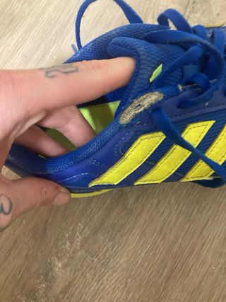 Botas Fútbol Sala Adidas Niño Azul/Amarillo