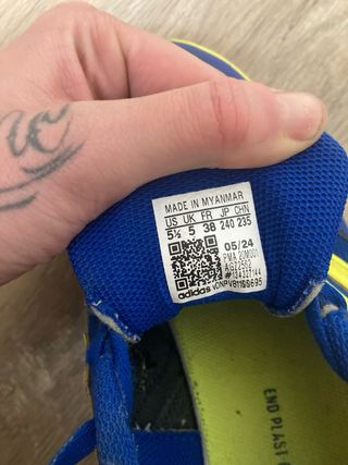 Botas Fútbol Sala Adidas Niño Azul/Amarillo