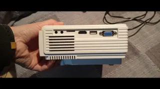 Mini proyector LED Dr. J HI-04 Blanco