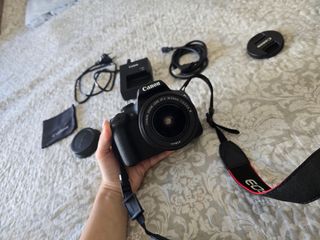 Fotocamera Canon EOS 2000D