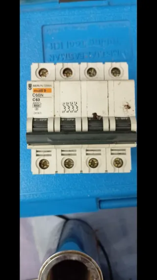 Merlin Gerin C60N C63 400V 4P Magnetotermico