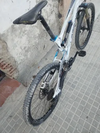 Bicicleta Lapierre Zesty 214