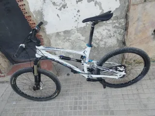Bicicleta Lapierre Zesty 214