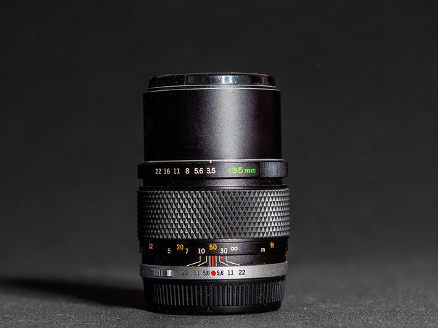 Olympus E.Zuiko 135mm f/3.5 OM-System