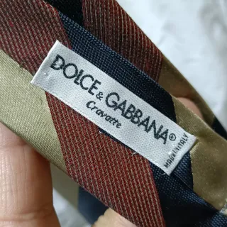 Corbata rayas Dolce Gabana pin up